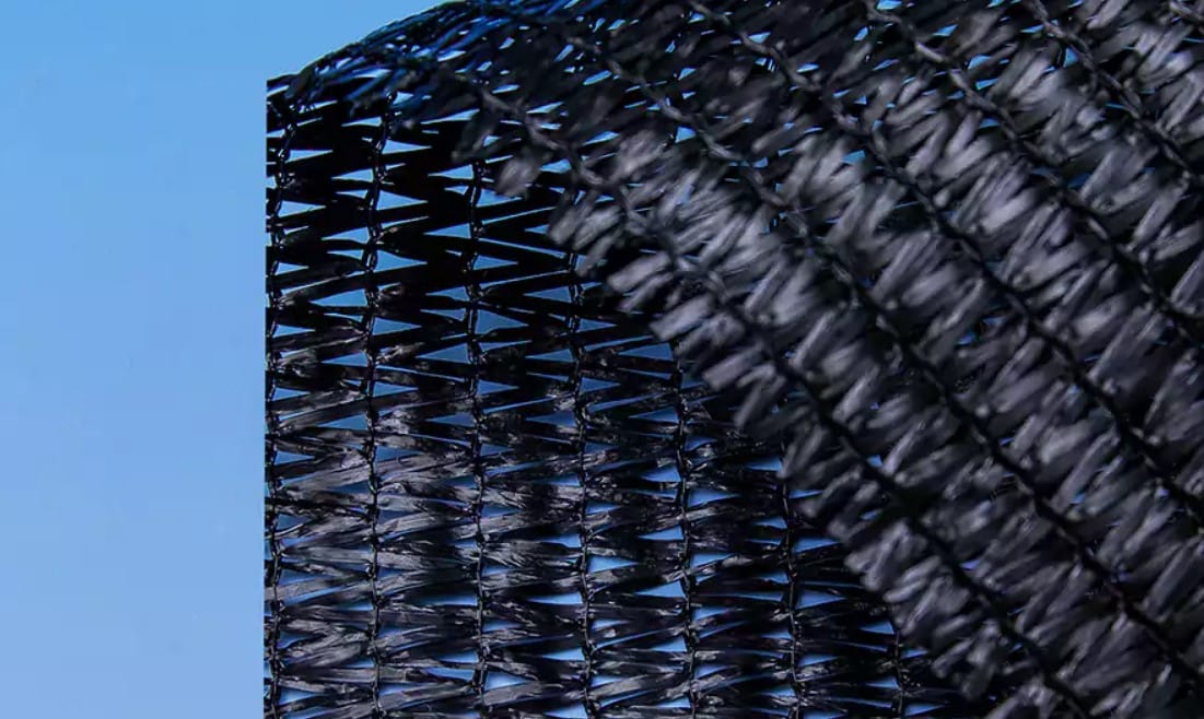 Choosing Best Shade Cloth for Greenhouse [2023 Updated] INSONSHADE