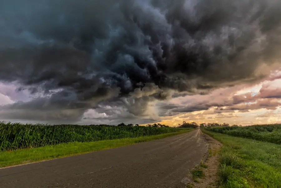 The weather before a hailstorm