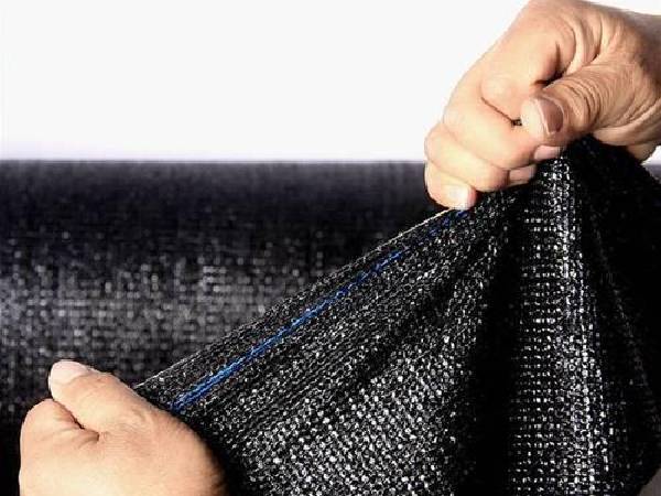 A shade net with UV protection and tear resistance can truly reduce costs
