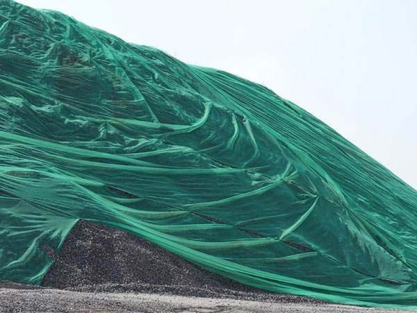 Coal pile covering netting