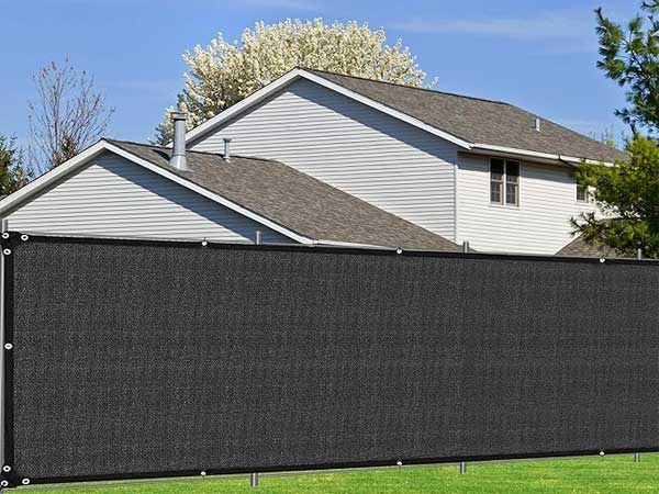 Yard privacy netting